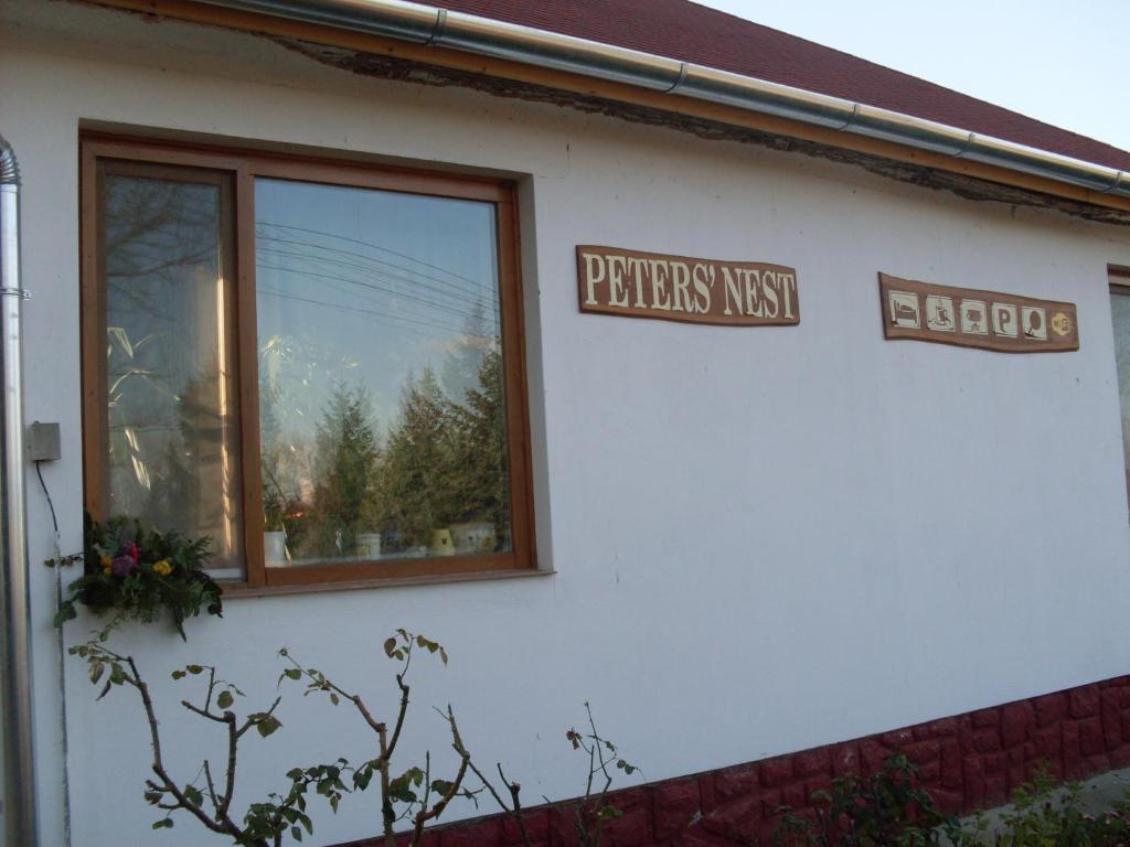 Peters' Nest Bed and Breakfast Balatonlelle Esterno foto